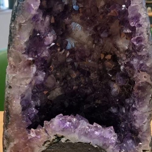 Was für tolle kristalle heute eingetroffen sind! Große Liebe meinerseits. #crystals #healingstones #healingcrystal...